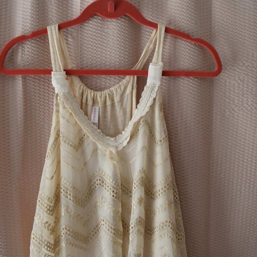 USED Xhilaration Beige Lace Top XL - Picture 2 of 12